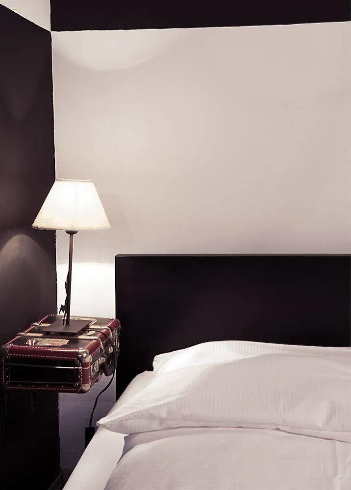 Achterbahn Hotel München 3*,